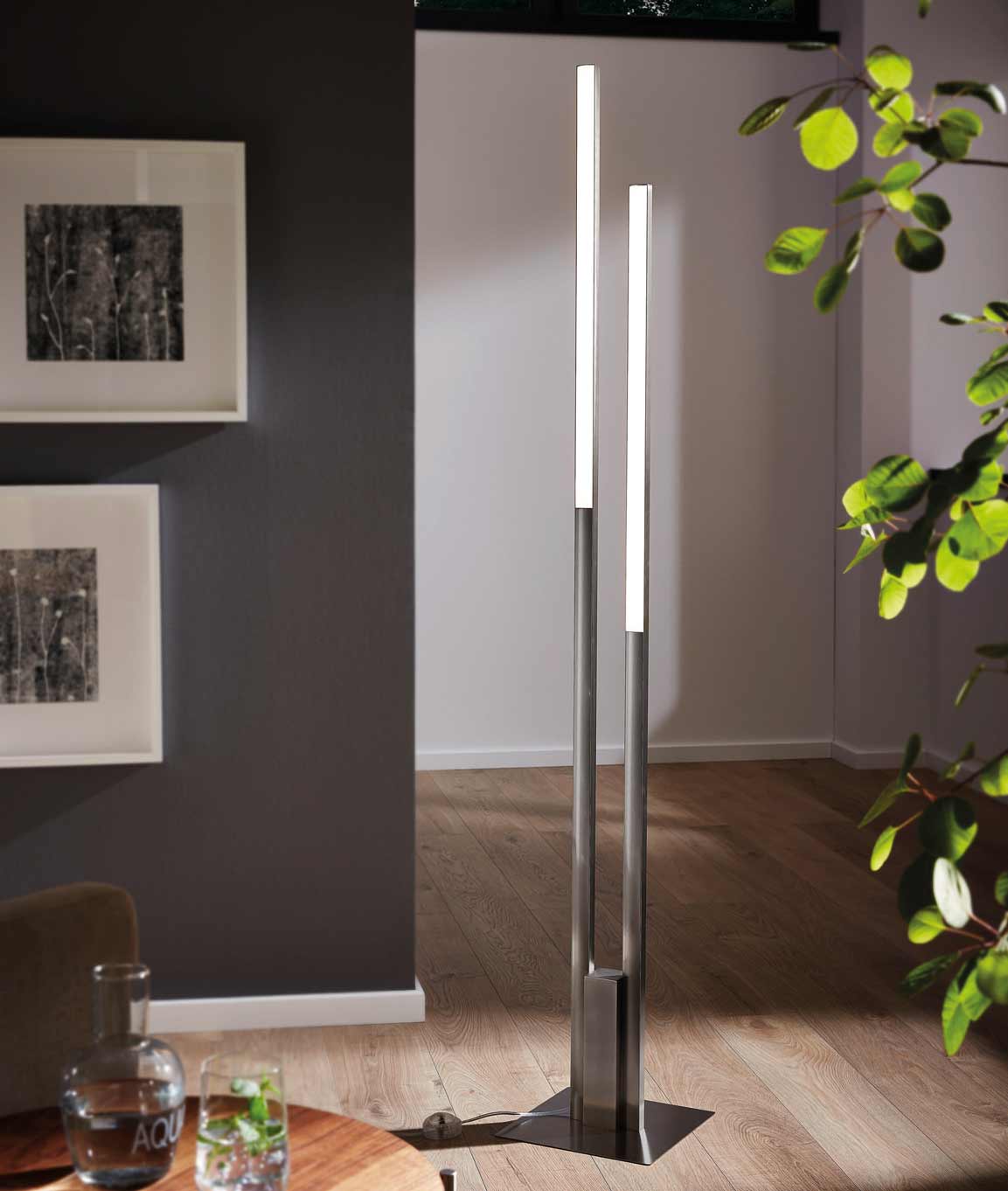 Dimmable floor lamp in the living area FRAIOLI-C 97908